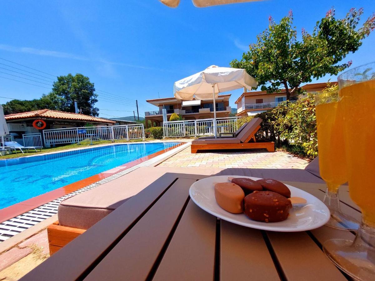 House Michalis Aparthotel Сарти Екстериор снимка