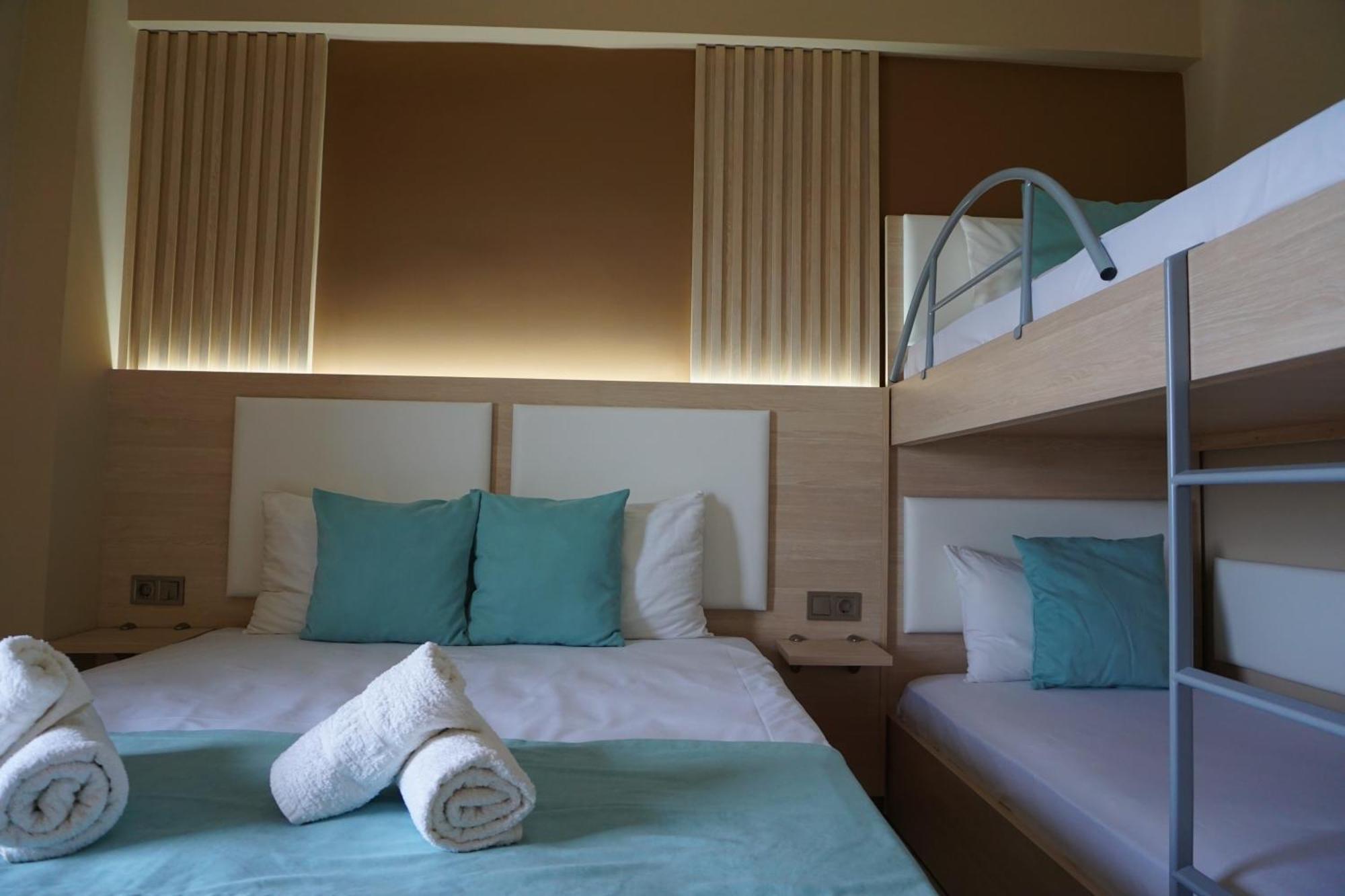 House Michalis Aparthotel Сарти Екстериор снимка