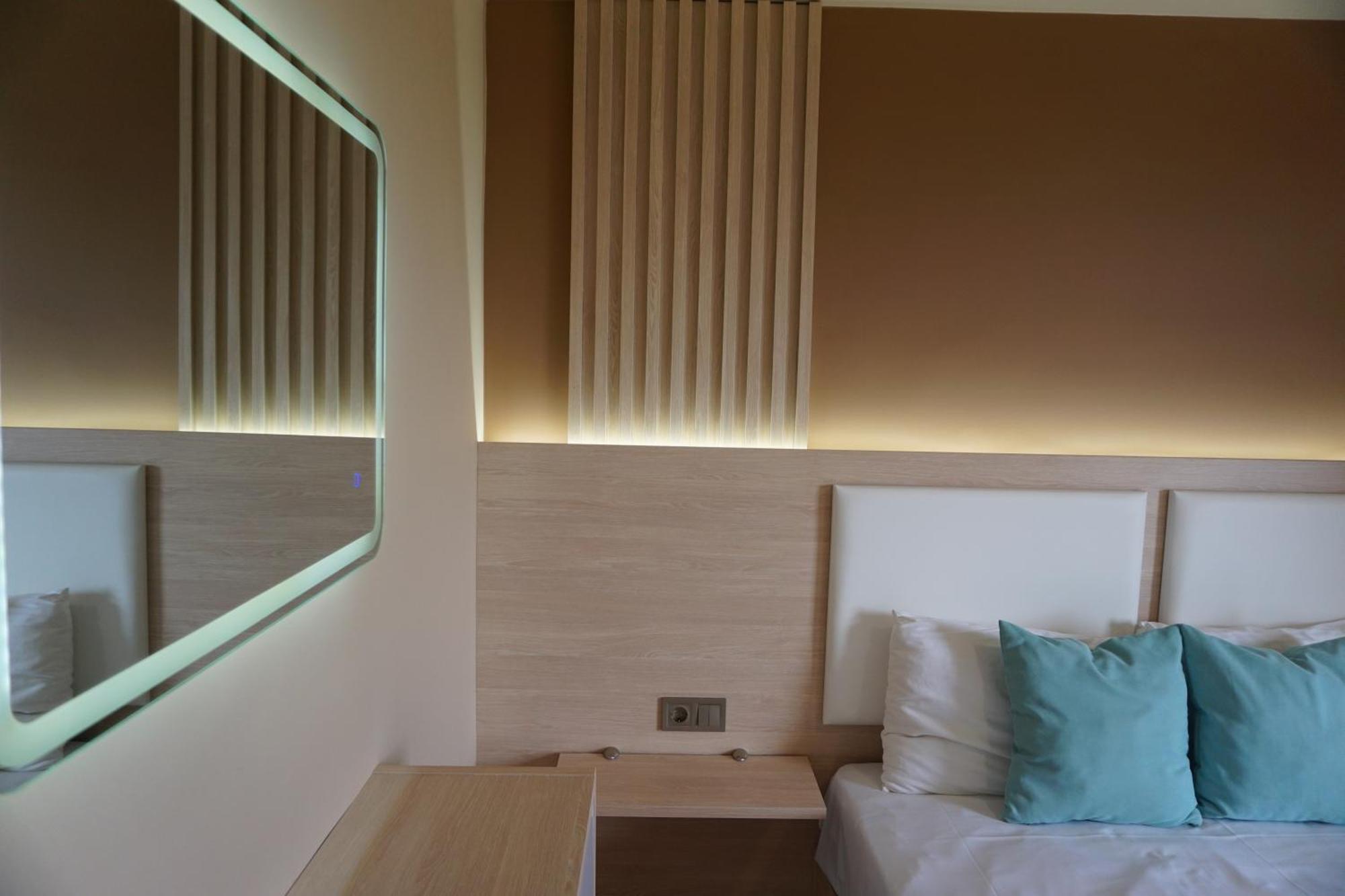 House Michalis Aparthotel Сарти Екстериор снимка