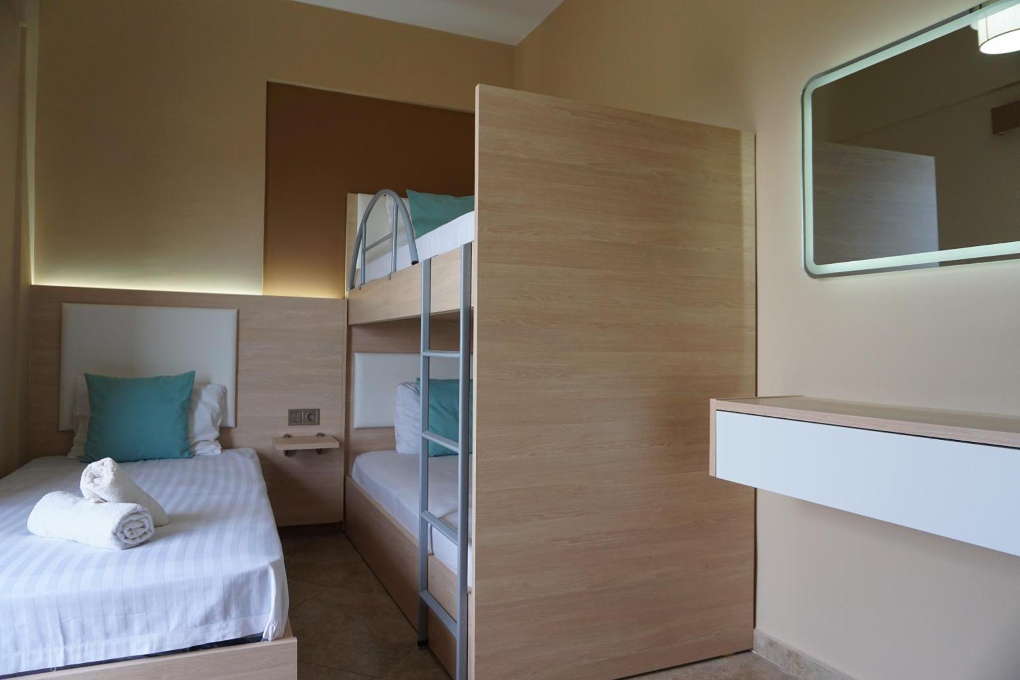 House Michalis Aparthotel Сарти Екстериор снимка