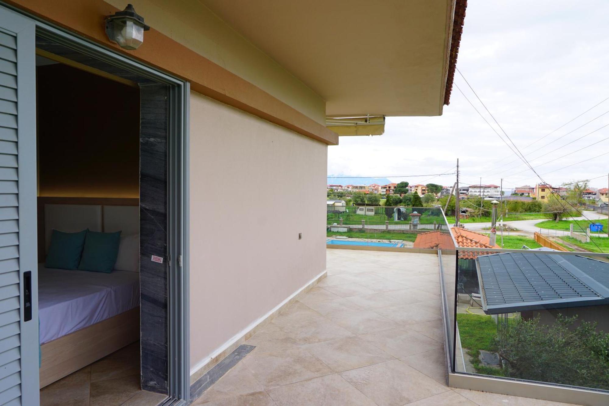 House Michalis Aparthotel Сарти Екстериор снимка