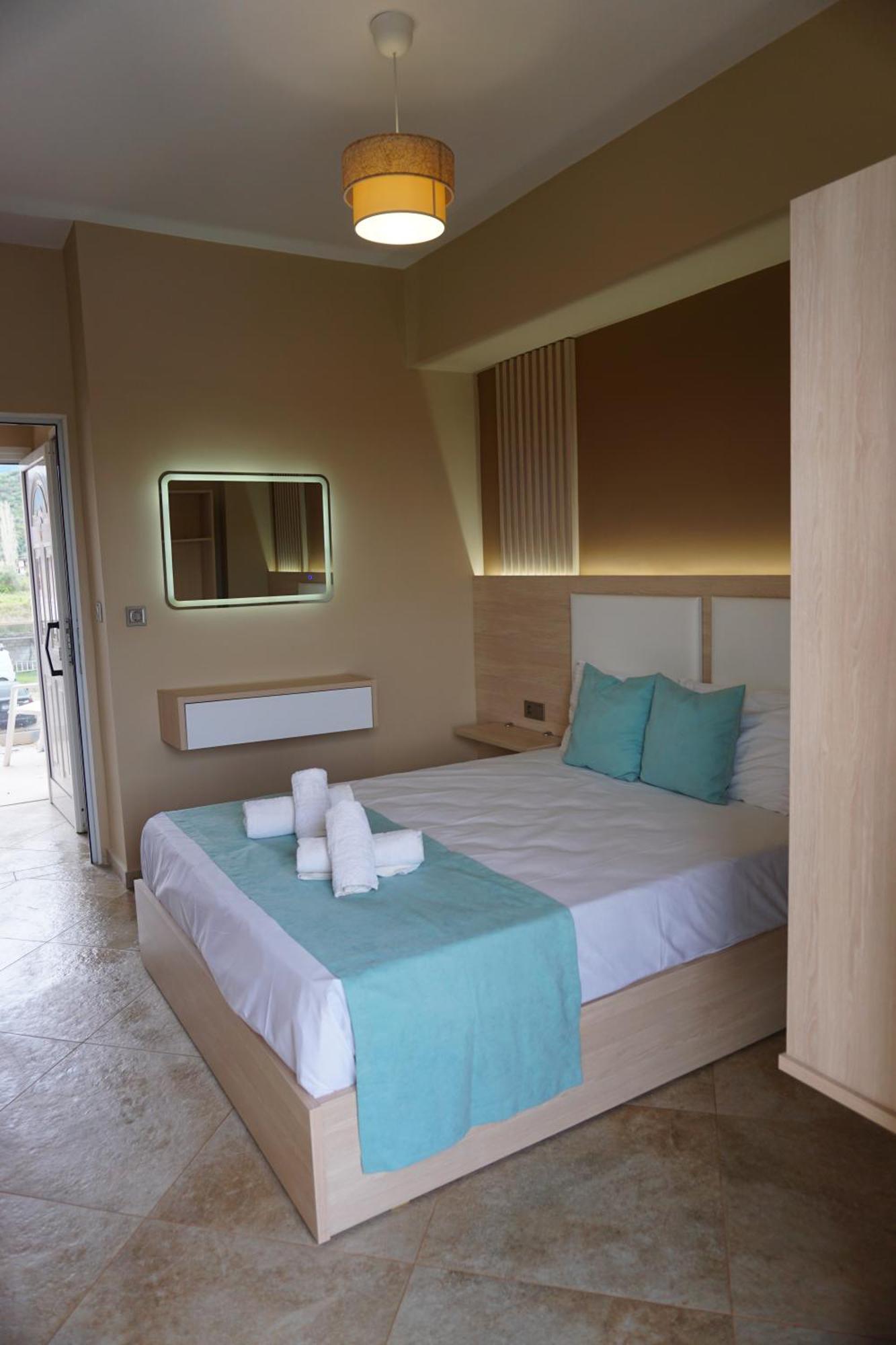 House Michalis Aparthotel Сарти Екстериор снимка