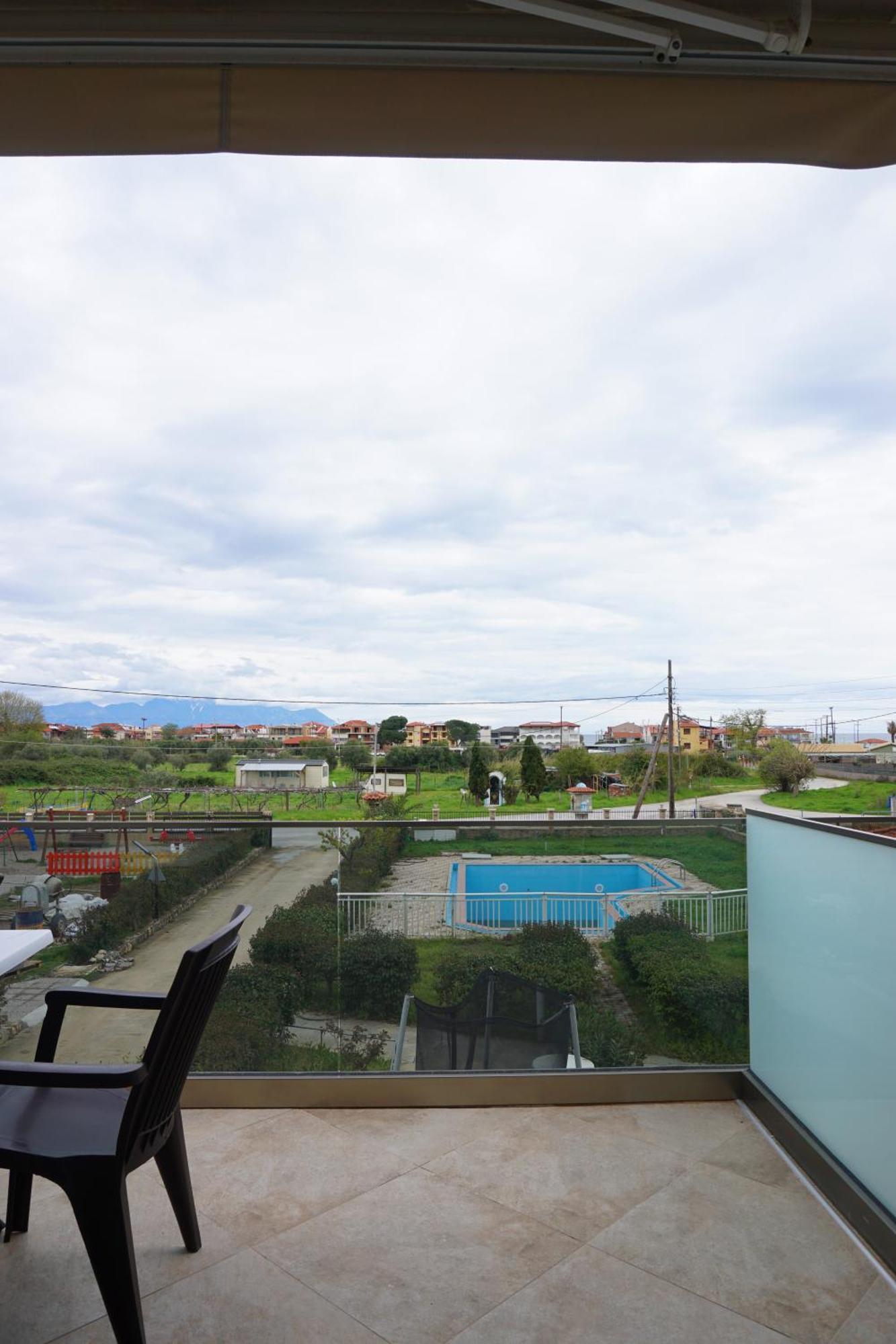 House Michalis Aparthotel Сарти Екстериор снимка