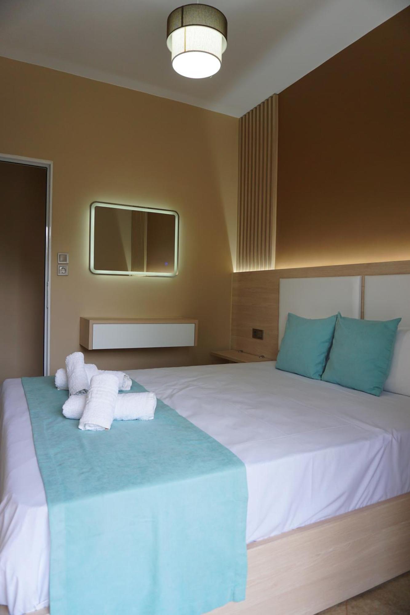 House Michalis Aparthotel Сарти Екстериор снимка