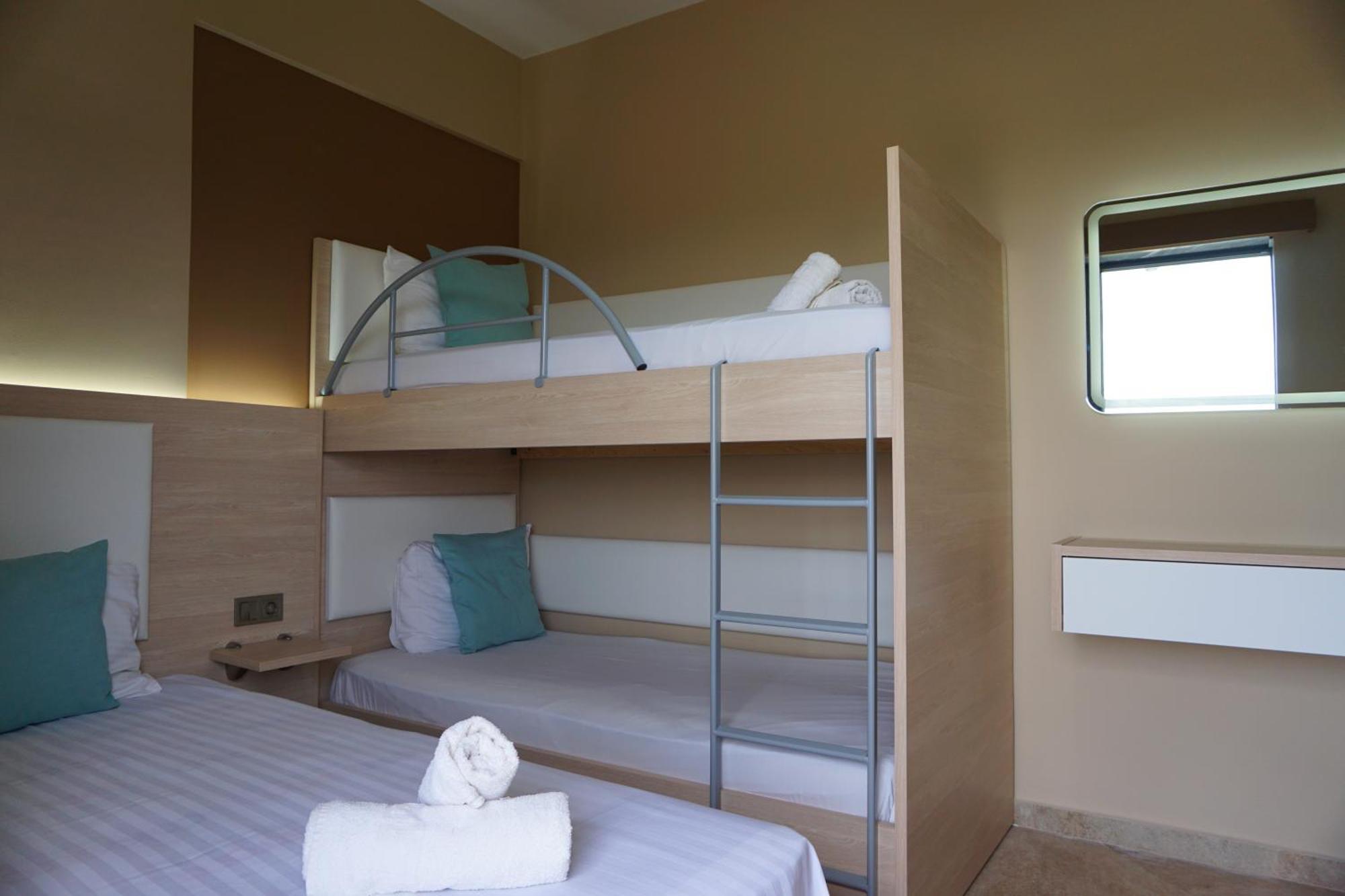 House Michalis Aparthotel Сарти Екстериор снимка