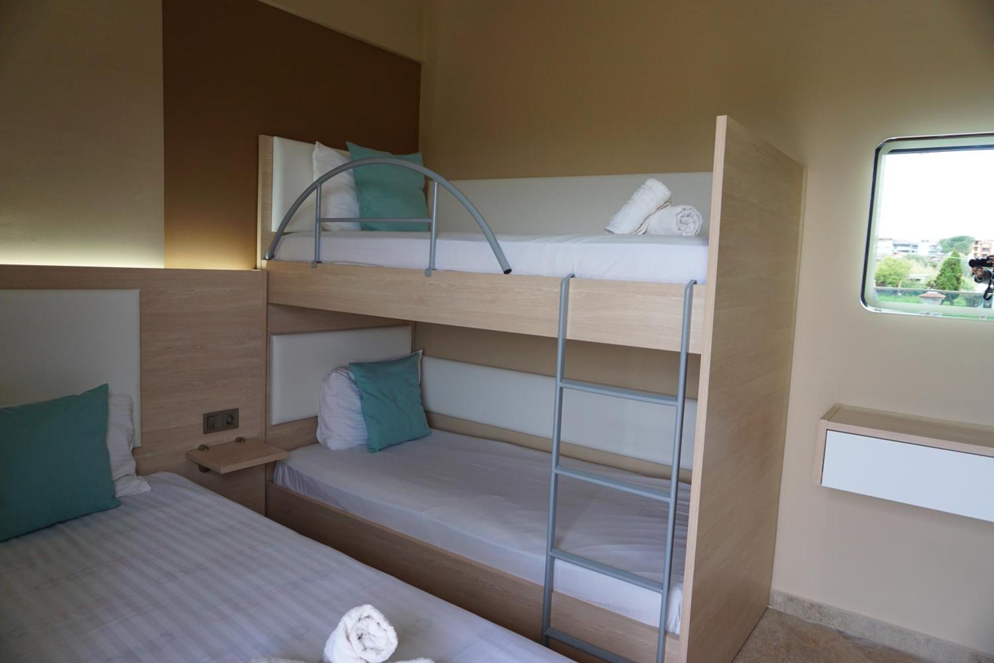 House Michalis Aparthotel Сарти Екстериор снимка